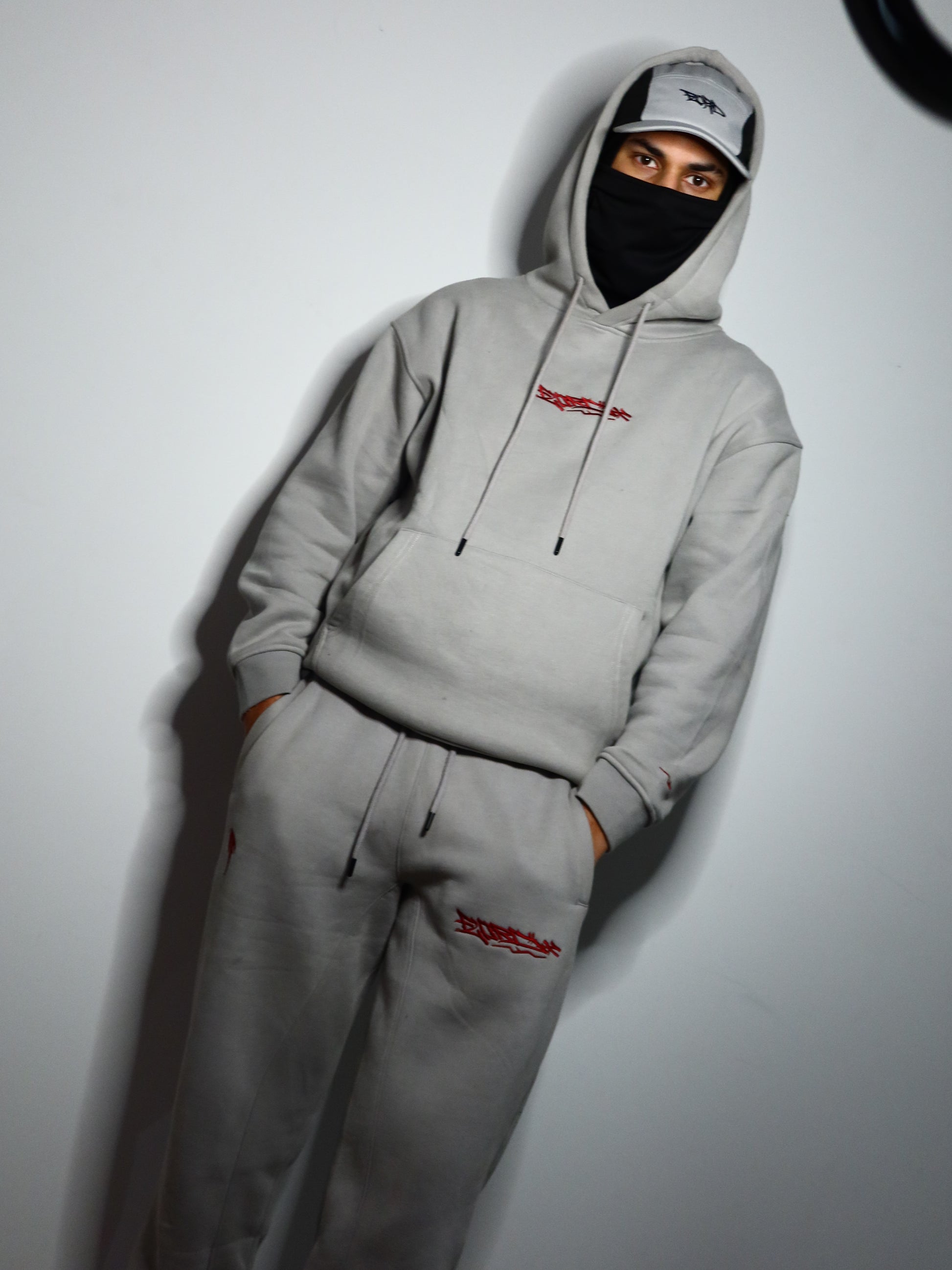 Solid Grey and Red Premium Track-Set