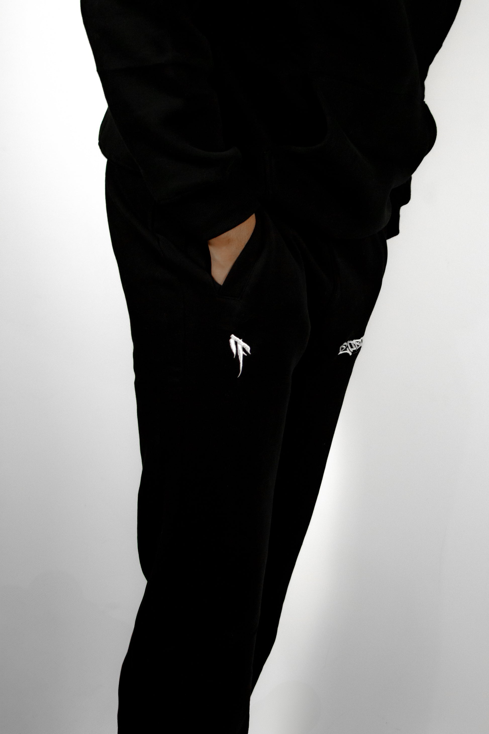 Black and White/Grey Premium Track-Set