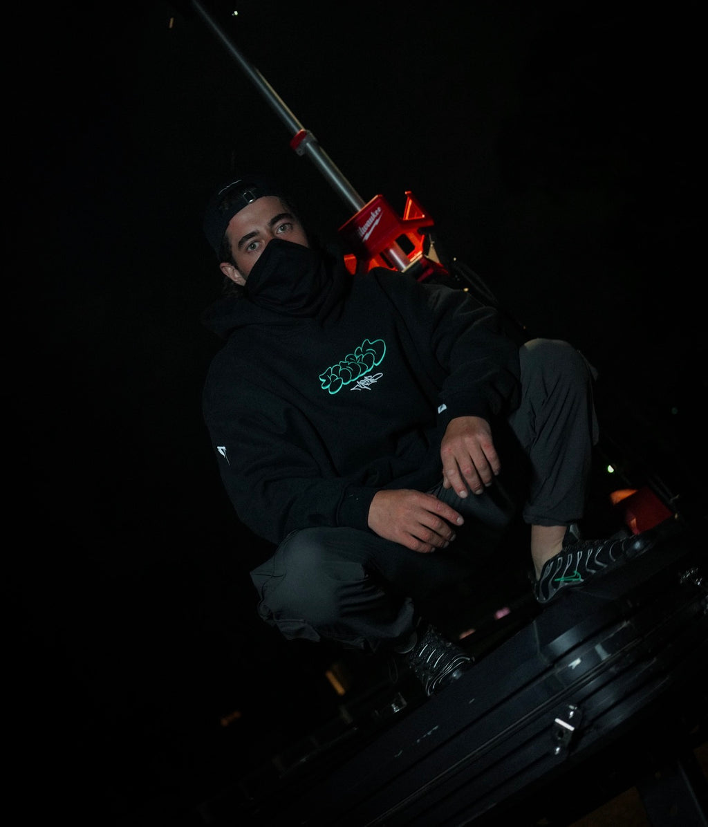 VOLTAGE THROWIE 2.0