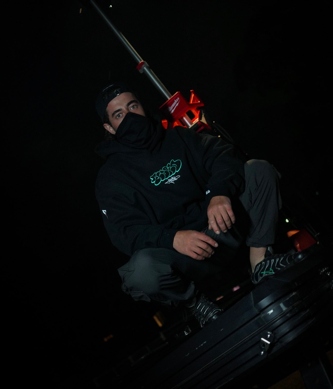 VOLTAGE THROWIE 2.0
